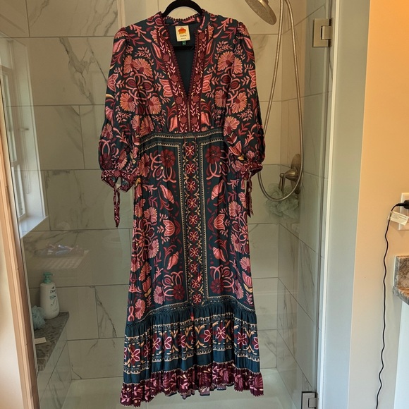FARM Rio Teal Seashell Tapestry Lenzing™ Ecovero™ Viscose Maxi Dress - Picture 1 of 8